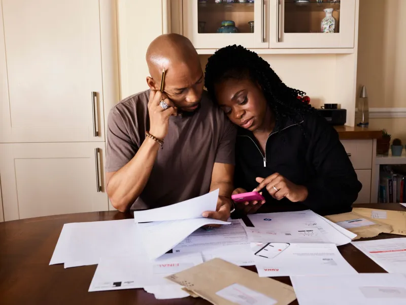 Splitwise at the Suite Door: How Dorm Roommates Can Avoid the Silent Debt Spiral