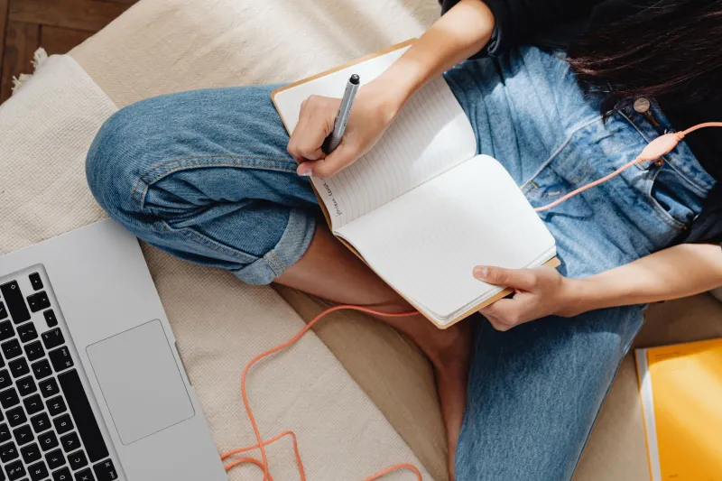 Beyond Tuition: Mapping the Real Monthly Cost of a Freshman Year
